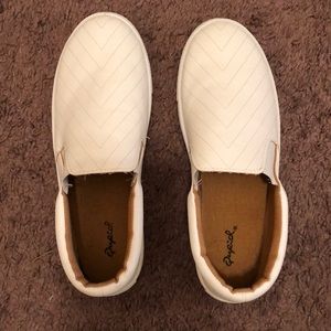 Vestique boutique Qupid brand slides